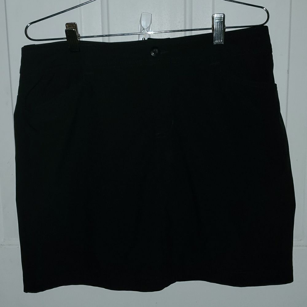 Eddie Bauer Black Skort 10